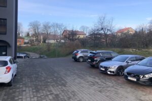 10.12.2019. Sandomierz. Parking przy starostwie powiatowym / Grażyna-Szlęzak-Wójcik / Radio Kielce