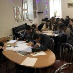 13.12.2019 Sandomierz. Uczniowie pisali listy w ramach akcji Amnesty International / Grażyna Szlęzak-Wójcik / Radio Kielce