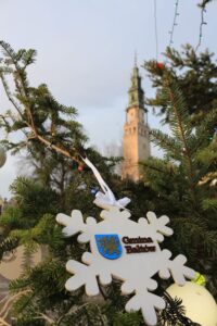 18.12.2019. Jasna Góra. Przekazanie jodły z ostrowieckiego nadleśnictwa / Regionalna Dyrekcja Lasów Państwowych w Radomiu