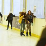 26.12.2019 Kielce. Kryte lodowisko na Stadionie. Łyżwiarze / Jarosław Kubalski / Radio Kielce