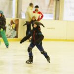 26.12.2019 Kielce. Kryte lodowisko na Stadionie. Łyżwiarze / Jarosław Kubalski / Radio Kielce