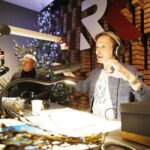 10.12.2019 Radio Kielce. Akcja "Choinka pod choinkę". Przemysław Predygier - dyrektor TVP3 Kielce i Paweł Solarz - Radio Kielce / Jarosław Kubalski / Radio Kielce