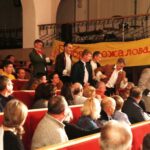 14.12.2019 Kielce. Wyższe Seminarium Duchowne. Wystawa poświęcona aktorowi Edwardowi Kusztalowi i premiera spektaklu "Rewizor" w wykonaniu aktorów WSD / Jarosław Kubalski / Radio Kielce