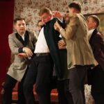 14.12.2019 Kielce. Wyższe Seminarium Duchowne. Wystawa poświęcona aktorowi Edwardowi Kusztalowi i premiera spektaklu "Rewizor" w wykonaniu aktorów WSD / Jarosław Kubalski / Radio Kielce