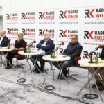 15.12.2019 Radio Kielce. Studio Polityczne. Od lewej: Piotr Wawrzyk - wiceminister spraw zagranicznych PiS, Anna Myślińska - KO-PO, Czesław Siekierski - poseł PSL, Wojciech Zapała - Konfederacja Ruch Narodowy i Marcin Chłodnicki - SLD / Jarosław Kubalski / Radio Kielce