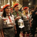 15.12.2019 Kielce. Katedra. Betlejemskie Światło Pokoju / Jarosław Kubalski / Radio Kielce