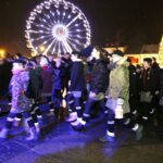 15.12.2019 Kielce. Betlejemskie Światło Pokoju. Harcerze i zuchy przeszli z nim z katedry na Rynek / Jarosław Kubalski / Radio Kielce