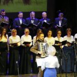 16.12.2019 Kielce. Wigilia służb mundurowych w WDK. Chór Parafialny Parafii Garnizonowej / Jarosław Kubalski / Radio Kielce