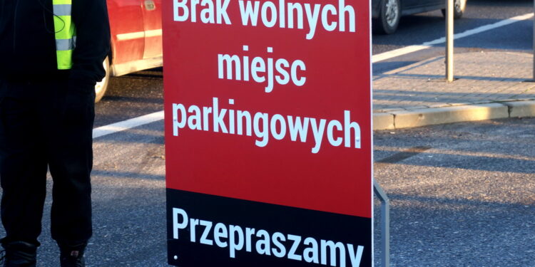Korki przy Galerii Echo / Marcin Różyc / Radio Kielce