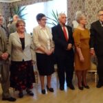14.12.2019 Ostrowiec. Uroczystość długoletniego pożycia małżeńskiego. Na zdjęciu (od lewej): Ryszard i Alicja Partykowie - złote gody, Krystyna i Andrzej Antoniakowie - złote gody, Teodozja i Józef Gotowieccy - diamentowe gody / Emilia Sitarska / Radio Kielce