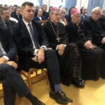 07.12.2019. Sandomierz. Jubileusz Zgromadzenia Sióstr Miłosierdzia św. Wincentego a Paulo. Na zdjęciu (od lewej): starosta sandomierski Marcin Piwnik, burmistrz Sandomierza Marcin Marzec, biskup sandomierski Krzysztof Nitkiewicz, biskup Paweł Socha / Grażyna Szlęzak-Wójcik / Radio Kielce