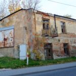 01.12.2019. Opatów. Budynek przy ul. Kościuszki i drodze krajowej 9 / Emilia Sitarska / Radio Kielce