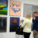 13.12.2019 Ostrowiec. Wernisaż prac wybranych przez jury w 14. Międzynarodowym Jesiennym Salonie Sztuki w BWA / Emilia Sitarska / Radio Kielce