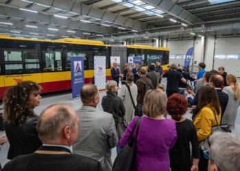 Otwarcie nowej hali serwisowej MPK w Zajezdni Limanowskiego / Sebastian Szwajkowski / Radio Łódź