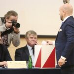 Kielce. 20.12.2019. Sesja Sejmiku Województwa Świętokrzyskiego w Filharmonii Świętokrzyskiej. Na zdjęciu (od lewej): Marek Strzała - wiceprzewodniczący sejmiku województwa, Mieczysław Gębski - wiceprzewodniczący sejmiku województwa, Mariusz Gosek - członek zarządu województwa świętokrzyskiego / Wiktor Taszłow / Radio Kielce