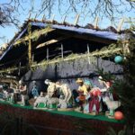 Kielce. 20.12.2019. Szopka bożonarodzeniowa przy pomniku Henryka Sienkiewicza / Wiktor Taszłow / Radio Kielce