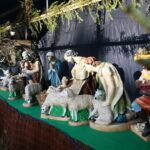 Kielce. 20.12.2019. Szopka bożonarodzeniowa przy pomniku Henryka Sienkiewicza / Wiktor Taszłow / Radio Kielce