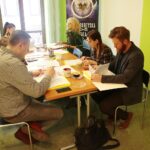 02.12.2019. Kielce. Posiedzenie kapituły konkursowej Świętokrzyskiego Lauru Wolontariatu. Na zdjęciu (od lewej): Monika Kwietniewska, Damian Zegadło, Magdalena Kowalska, Magdalena Gwoźdź, Maciej Ziernik / Wiktor Taszłow / Radio Kielce