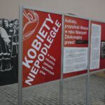 Kielce. 02.12.2019. Przygotowania do wystawy "Podwójnie Wolne. Prawa polityczne kobiet 1918" / Wiktor Taszłow / Radio Kielce