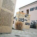 Kielce. 02.12.2019. Przygotowania do wystawy "Podwójnie Wolne. Prawa polityczne kobiet 1918" / Wiktor Taszłow / Radio Kielce