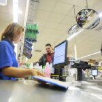 Kielce. 03.12.2019. Piłkarze Korony Kielce włączyli się w akcję Szlachetnej Paczki. Na zdjęciu (od lewej): Luka Kukić - bramkarz, Jakub Osobiński - bramkarz / Wiktor Taszłow / Radio Kielce