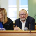 04.12.2019. Kielce. Na zdjęciu (od lewej): Anna Bufnal - radca prawny i Waldemar Durnoga / Wiktor Taszlow / Radio Kielce