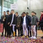 Kielce. 04.12.2019. Zakończenie XVI Turnieju " Małej Ligi Piłki Ręcznej". Puchar wręcza Kazimierz Mądzik - świętokrzyski kurator oświaty / Wiktor Taszłow / Radio Kielce