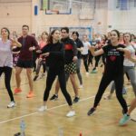 04.12.2019. Kielce. Mikołajkowy maraton fitness w UJK / Wiktor Taszłow / Radio Kielce