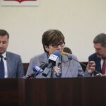 Kielce. 05.12.2019. Sesja Rady Miasta. Na zdjęciu (od lewej): Kamil Suchański - przewodniczący Rady Miasta, Danuta Papaj – wiceprezydent Kielc, Jarosław Karyś - wiceprzewodniczący Rady Miasta / Wiktor Taszłow / Radio Kielce