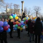 Kielce. 05.12.2019. Przemarsz wolontariuszy ulicą Sienkiewicza / Wiktor Taszłow / Radio Kielce