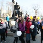 Kielce. 05.12.2019. Przemarsz wolontariuszy ulicą Sienkiewicza / Wiktor Taszłow / Radio Kielce