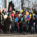 Kielce. 05.12.2019. Przemarsz wolontariuszy ulicą Sienkiewicza / Wiktor Taszłow / Radio Kielce