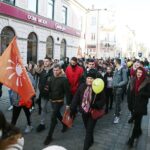 Kielce. 05.12.2019. Przemarsz wolontariuszy ulicą Sienkiewicza / Wiktor Taszłow / Radio Kielce