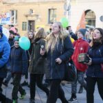 Kielce. 05.12.2019. Przemarsz wolontariuszy ulicą Sienkiewicza / Wiktor Taszłow / Radio Kielce