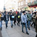 Kielce. 05.12.2019. Przemarsz wolontariuszy ulicą Sienkiewicza / Wiktor Taszłow / Radio Kielce