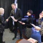 07.12.2019. Kielce. Wręczenie nagród w konkursie "księżka przyjazna dziecku". Na zdjęciu (od lewej): Grzegorz Sowiński - zastępca dyrektora Wydziału Edukacji Kultury i Sportu w kieleckim ratuszu, Anna Tyszewicz - Obara,