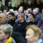 08.12.2019. Brzeziny. Spotkanie mieszkańców z władzami samorządowymi dotyczące budowy obwodnicy Brzezin i Radkowic / Wiktor Taszlow / Radio Kielce