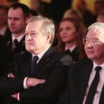 11.12.2019. Kielce. Świętokrzyski Kongres Organizacji Pozarządowych. Na zdjęciu (od lewej): Piotr Gliński - minister kultury i dziedzictwa narodowego i Krzysztof Lipiec - lider świętokrzyskich struktur PiS / Wiktor Taszłow / Radio Kielce