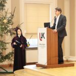 13.12.2019. Kielce. Uroczyste otwarcie Wydziału Sztuki. Na zdjęciu (od lewej): dr hab. Ewa Robak - dziekan Wydziału Sztuki, prof. dr hab. Jacek Semaniak / Wiktor Taszłow / Radio Kielce