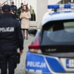 Kielce. 16.12.2019. Nowe pojazdy elektryczne przekazane świętokrzyskiej policji. Przemawia Agata Wojtyszek - poseł / Wiktor Taszłow / Radio Kielce