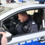 Kielce. 16.12.2019. Nowe pojazdy elektryczne przekazane świętokrzyskiej policji. Na zdjęciu: Paweł Dzierżak - komendant Wojewódzki Policji w Kielcach / Wiktor Taszłow / Radio Kielce