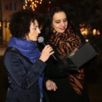 18.12.2019 Staszów. Choinki dla słuchaczy Radia Kielce. Na zdjęciu (od lewej): Lucyna Gozdek - artystka i Magdalena Sitek - Radio Kielce / Wiktor Taszlow / Radio Kielce