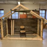 03.12.2019 Tokarnia. Muzeum Wsi Kieleckiej - budowa szopki / Muzeum Wsi Kieleckiej