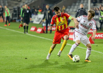 30.4.2016 Kielce. 34. kolejka Ekstraklasy: Korona Kielce - Wisła Kraków. Kamil Sylwestrzak / Wojciech Habdas / Radio Kielce