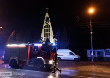 08.01.2020. Skarżysko-Kamienna. Pożar cukierni / Mariusz Busiek / skarzysko24.pl