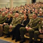 12.01.2020. Warszawa. Wręczenie odznaczeń „Benemerenti”. Na zdjęciu (w środku): płk Paweł Chabielski - komendant Centrum Przygotowań do Misji Zagranicznych w Kielcach i Ewa Chabielska - p.o. dyrektora Wzgórza Zamkowego w Kielcach / CPdMZ w Kielcach