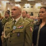 12.01.2020. Warszawa. Wręczenie odznaczeń „Benemerenti”. Na zdjęciu (od lewej): płk Paweł Chabielski - komendant Centrum Przygotowań do Misji Zagranicznych w Kielcach i Ewa Chabielska - p.o. dyrektora Wzgórza Zamkowego w Kielcach / CPdMZ w Kielcach