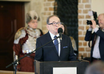 Sandomierz. Gala „Sandomierzanin Roku” na Zamku Królewskim. Na zdjęciu: Marek Rożek, prezes Klubu Miłośników Sandomierza / Grażyna Szlęzak-Wójcik / Radio Kielce