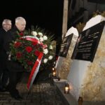 16.01.2020. Starachowice. Jarosław Kaczyński, prezes PiS, uczestniczył w mszy świętej w przededniu rocznicy śmierci swojej matki - Jadwigi Kaczyńskiej. Na zdjęciu (od lewej): Marek Kwitek - poseł PiS, Krzysztof Lipiec - poseł PiS, Jarosław Kaczyński - prezes PiS / Jarosław Kubalski / Radio Kielce
