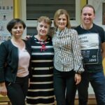 23.01.2020 Jasionna. Szkoła podstawowa. Na zdjęciu od lewej: władze stowarzyszenia „Równać szanse - Jasionna 2019": Urszula Sęk – skarbnik, Elżbieta Pańtak - dyrektor SP w Jasionnie oraz prezes stowarzyszenia, Daria Michalska - sekretarz zarządu stowarzyszenia, Tomasz Kwiecień - członek zarządu stowarzyszenia / Radosław Piasecki